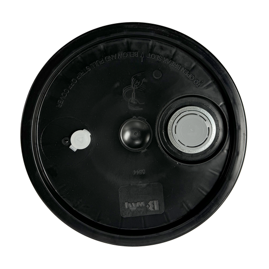 5 gallon Reike spout lid

5 gal pail lid with vent

chemical resistant pail lid

Reike lid for detailing products

spill-free pouring lid